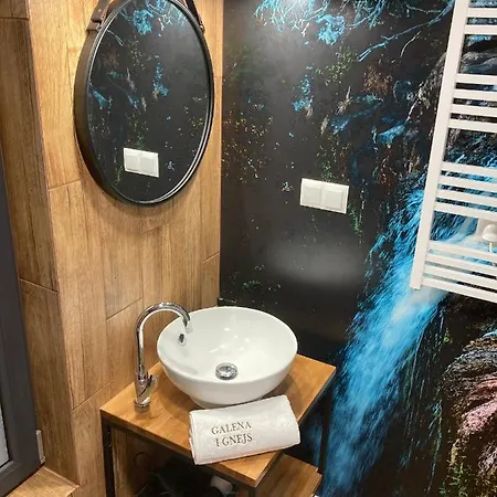 Galena I Gnejs بيت للعطل